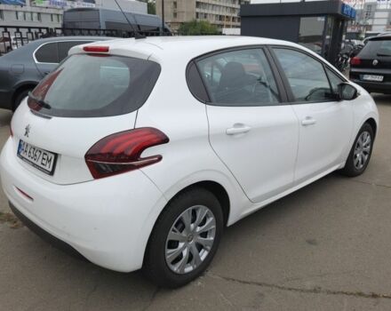 Белый Пежо 208, объемом двигателя 1.2 л и пробегом 115 тыс. км за 6999 $, фото 3 на Automoto.ua