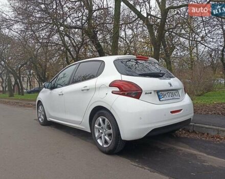 Белый Пежо 208, объемом двигателя 1.5 л и пробегом 84 тыс. км за 9400 $, фото 2 на Automoto.ua