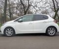 Белый Пежо 208, объемом двигателя 1.5 л и пробегом 84 тыс. км за 9400 $, фото 2 на Automoto.ua
