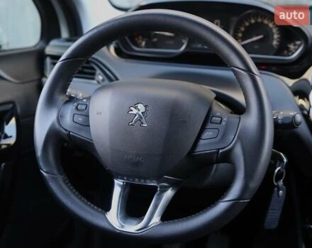 Белый Пежо 208, объемом двигателя 1.5 л и пробегом 55 тыс. км за 12000 $, фото 14 на Automoto.ua