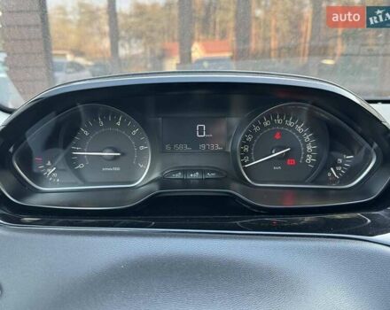 Белый Пежо 208, объемом двигателя 1.2 л и пробегом 161 тыс. км за 7000 $, фото 9 на Automoto.ua
