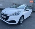 Белый Пежо 208, объемом двигателя 1.2 л и пробегом 135 тыс. км за 7900 $, фото 1 на Automoto.ua
