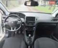 Белый Пежо 208, объемом двигателя 1.5 л и пробегом 84 тыс. км за 9400 $, фото 15 на Automoto.ua