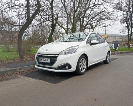 Белый Пежо 208, объемом двигателя 1.5 л и пробегом 84 тыс. км за 9400 $, фото 1 на Automoto.ua