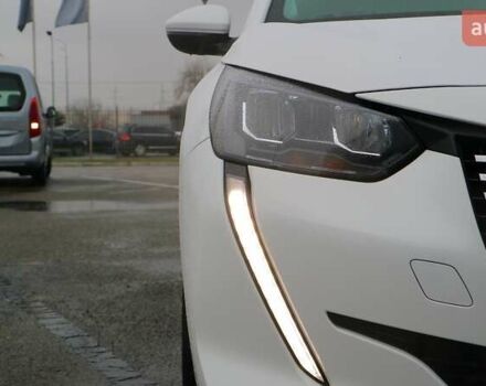 Белый Пежо 208, объемом двигателя 1.2 л и пробегом 53 тыс. км за 16299 $, фото 24 на Automoto.ua