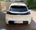 Білий Пежо 208, об'ємом двигуна 0 л та пробігом 84 тис. км за 12400 $, фото 2 на Automoto.ua