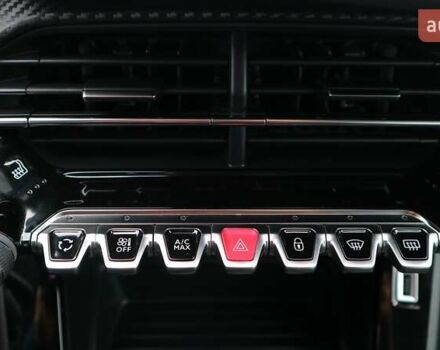 Белый Пежо 208, объемом двигателя 1.2 л и пробегом 53 тыс. км за 16299 $, фото 19 на Automoto.ua