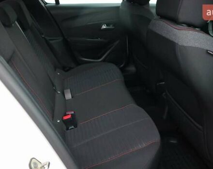 Белый Пежо 208, объемом двигателя 1.2 л и пробегом 53 тыс. км за 16299 $, фото 6 на Automoto.ua