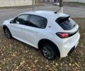 Белый Пежо 208, объемом двигателя 0 л и пробегом 25 тыс. км за 14250 $, фото 4 на Automoto.ua