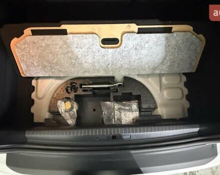 Белый Пежо 208, объемом двигателя 0 л и пробегом 52 тыс. км за 14200 $, фото 50 на Automoto.ua