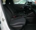 Белый Пежо 208, объемом двигателя 1.2 л и пробегом 53 тыс. км за 16299 $, фото 5 на Automoto.ua