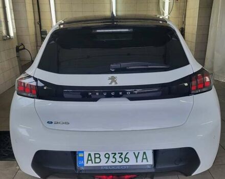 Білий Пежо 208, об'ємом двигуна 0 л та пробігом 89 тис. км за 14000 $, фото 5 на Automoto.ua