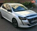 Белый Пежо 208, объемом двигателя 1.2 л и пробегом 30 тыс. км за 15999 $, фото 1 на Automoto.ua