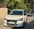 Белый Пежо 208, объемом двигателя 1.2 л и пробегом 80 тыс. км за 15250 $, фото 1 на Automoto.ua
