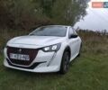 Белый Пежо 208, объемом двигателя 0 л и пробегом 67 тыс. км за 14390 $, фото 1 на Automoto.ua