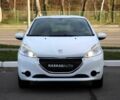 Белый Пежо 208, объемом двигателя 1.2 л и пробегом 93 тыс. км за 7800 $, фото 1 на Automoto.ua