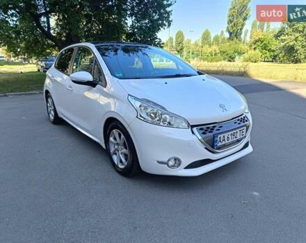 Білий Пежо 208, об'ємом двигуна 1.4 л та пробігом 113 тис. км за 6450 $, фото 1 на Automoto.ua