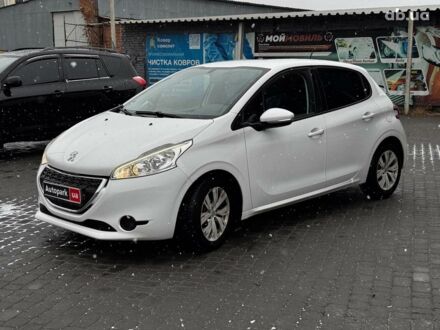 Пежо 208 2013 в Харькове на Automoto.ua Белый Пежо 208, объемом двигателя 16 л и пробегом 200 тыс. км за 7290 $, фото 1 на Automoto.ua