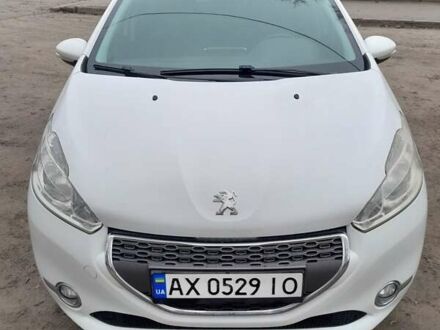 Пежо 208 2013 в Харькове на Automoto.ua Белый Пежо 208, объемом двигателя 1.6 л и пробегом 186 тыс. км за 6700 $, фото 1 на Automoto.ua