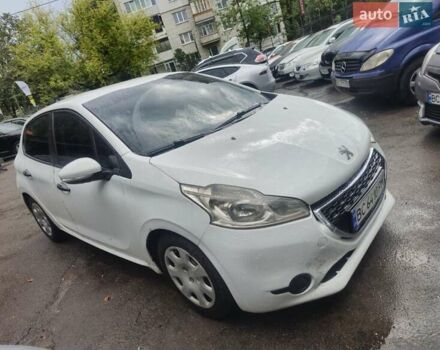 Белый Пежо 208, объемом двигателя 1.4 л и пробегом 320 тыс. км за 4150 $, фото 1 на Automoto.ua