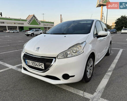 Білий Пежо 208, об'ємом двигуна 1.2 л та пробігом 95 тис. км за 7100 $, фото 1 на Automoto.ua