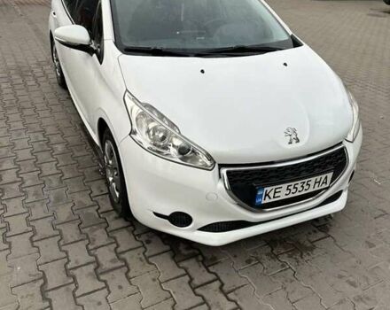 Білий Пежо 208, об'ємом двигуна 1.2 л та пробігом 102 тис. км за 6500 $, фото 1 на Automoto.ua