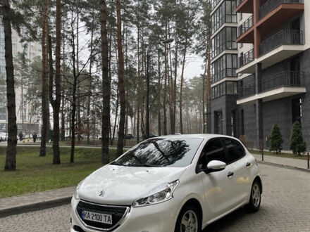 Білий Пежо 208, об'ємом двигуна 1.4 л та пробігом 164 тис. км за 7600 $, фото 1 на Automoto.ua