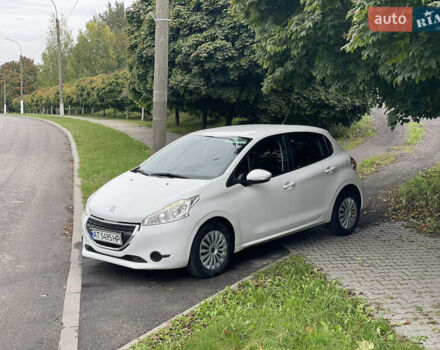 Білий Пежо 208, об'ємом двигуна 1.2 л та пробігом 91 тис. км за 7200 $, фото 1 на Automoto.ua