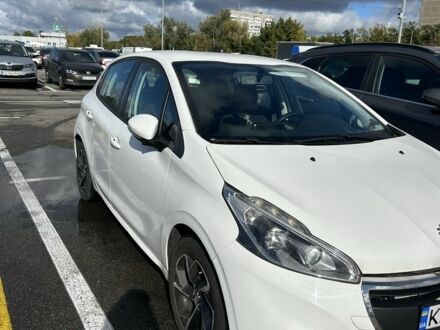 Белый Пежо 208, объемом двигателя 1.2 л и пробегом 133 тыс. км за 8300 $, фото 1 на Automoto.ua