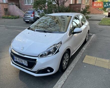 Белый Пежо 208, объемом двигателя 1.2 л и пробегом 24 тыс. км за 8700 $, фото 1 на Automoto.ua