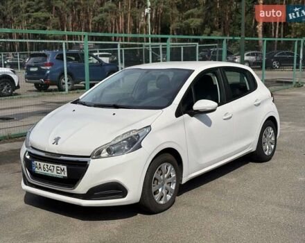 Белый Пежо 208, объемом двигателя 1.2 л и пробегом 123 тыс. км за 8000 $, фото 1 на Automoto.ua