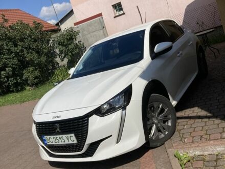 Белый Пежо 208, объемом двигателя 0 л и пробегом 78 тыс. км за 12500 $, фото 1 на Automoto.ua