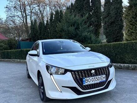 Пежо 208 2021 у Тернополі на Automoto.ua Білий Пежо 208, об'ємом двигуна 1.2 л та пробігом 61 тис. км за 14500 $, фото 1 на Automoto.ua