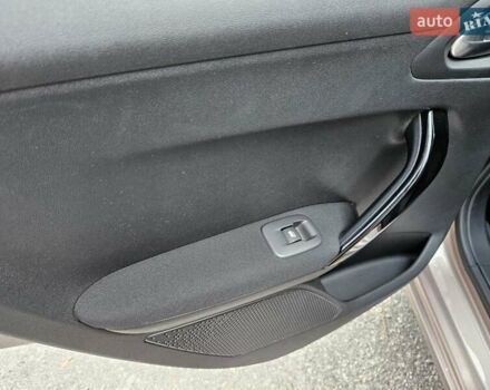 Бежевый Пежо 208, объемом двигателя 1.6 л и пробегом 50 тыс. км за 8900 $, фото 16 на Automoto.ua