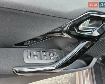 Бежевый Пежо 208, объемом двигателя 1.6 л и пробегом 50 тыс. км за 8900 $, фото 13 на Automoto.ua