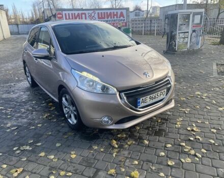 Бежевый Пежо 208, объемом двигателя 1.6 л и пробегом 125 тыс. км за 7700 $, фото 1 на Automoto.ua