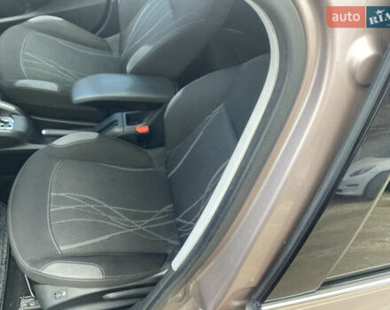 Бежевый Пежо 208, объемом двигателя 1.6 л и пробегом 125 тыс. км за 7700 $, фото 8 на Automoto.ua