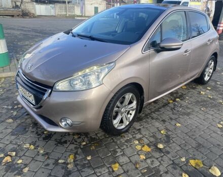 Бежевый Пежо 208, объемом двигателя 1.6 л и пробегом 125 тыс. км за 7700 $, фото 1 на Automoto.ua