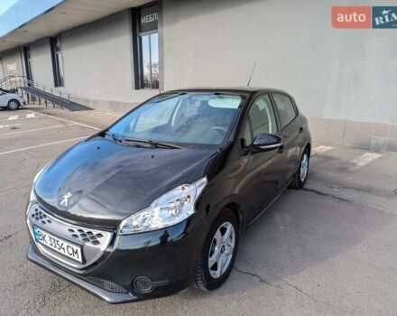 Чорний Пежо 208, об'ємом двигуна 1.4 л та пробігом 189 тис. км за 7000 $, фото 2 на Automoto.ua
