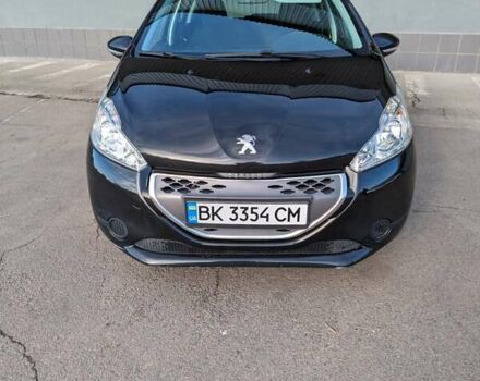 Чорний Пежо 208, об'ємом двигуна 1.4 л та пробігом 189 тис. км за 7000 $, фото 3 на Automoto.ua