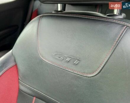 Чорний Пежо 208, об'ємом двигуна 1.6 л та пробігом 130 тис. км за 13000 $, фото 10 на Automoto.ua