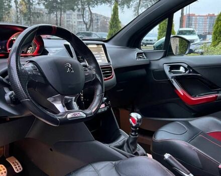 Черный Пежо 208, объемом двигателя 1.6 л и пробегом 130 тыс. км за 13650 $, фото 9 на Automoto.ua