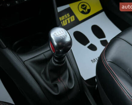 Черный Пежо 208, объемом двигателя 1.6 л и пробегом 130 тыс. км за 13650 $, фото 17 на Automoto.ua