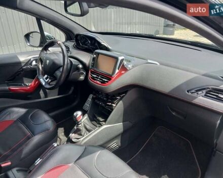 Чорний Пежо 208, об'ємом двигуна 1.6 л та пробігом 130 тис. км за 13000 $, фото 4 на Automoto.ua