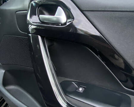 Черный Пежо 208, объемом двигателя 1.2 л и пробегом 117 тыс. км за 6900 $, фото 14 на Automoto.ua