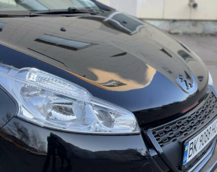 Чорний Пежо 208, об'ємом двигуна 1.4 л та пробігом 228 тис. км за 6300 $, фото 1 на Automoto.ua