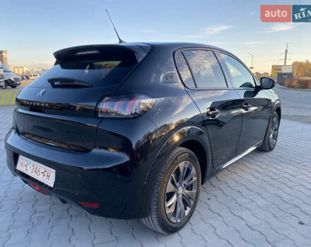 Черный Пежо 208, объемом двигателя 0 л и пробегом 27 тыс. км за 14350 $, фото 10 на Automoto.ua