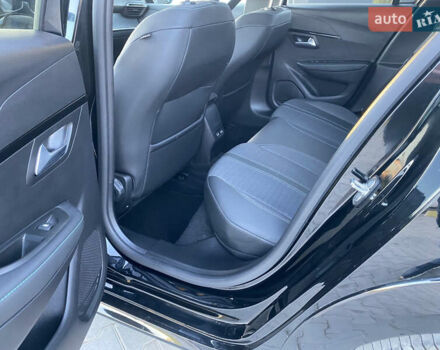 Черный Пежо 208, объемом двигателя 0 л и пробегом 27 тыс. км за 14350 $, фото 24 на Automoto.ua