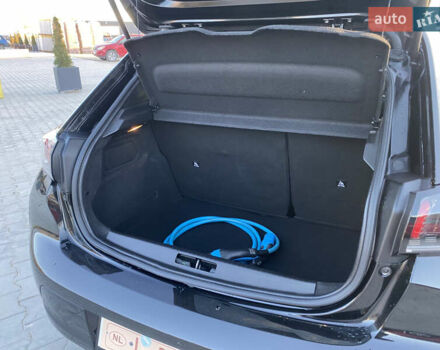 Черный Пежо 208, объемом двигателя 0 л и пробегом 27 тыс. км за 14350 $, фото 17 на Automoto.ua
