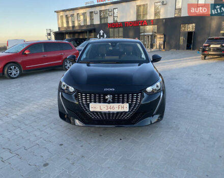 Черный Пежо 208, объемом двигателя 0 л и пробегом 27 тыс. км за 14350 $, фото 1 на Automoto.ua